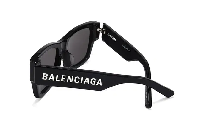 Balenciaga LOGO