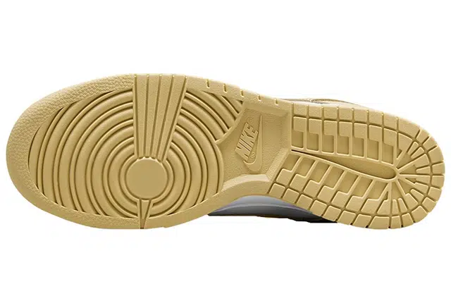 Nike Dunk Low "Team Gold" FreeDream