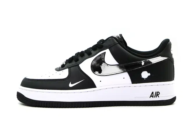 Nike Air Force 1 Low "Panda"