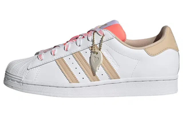 adidas Superstar "Valentine 2022"
