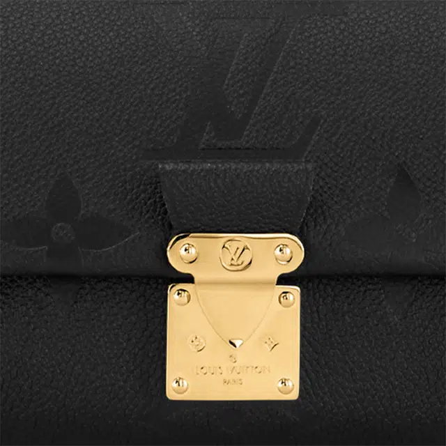 Louis Vuitton Favorite Black