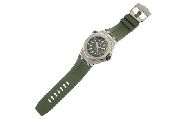 AUDEMARS PIGUETROYAL OAK OFFSHORE 42mm 15720ST.OO.A052CA.01