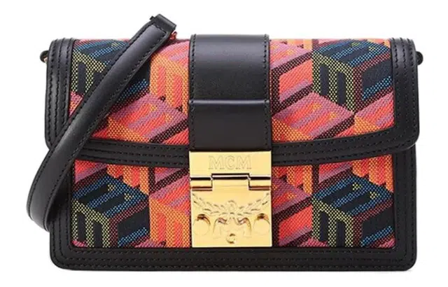 MCM 22