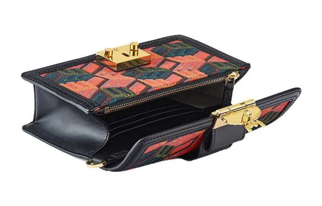 MCM 22