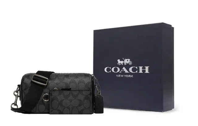 COACH Canvas 21