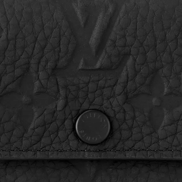 LOUIS VUITTON Multicle 6