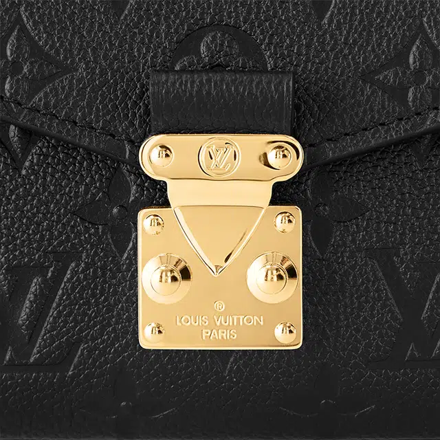LOUIS VUITTON Pochette Metis East West S-lock