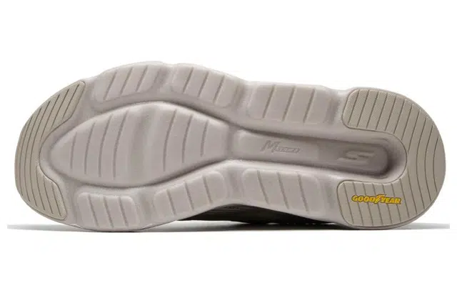 Skechers Go Run Speed SWIRL TECH
