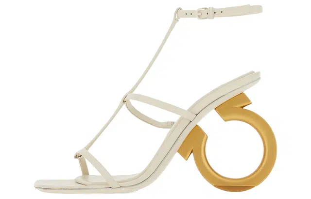 FERRAGAMO Elina T 10.5cm