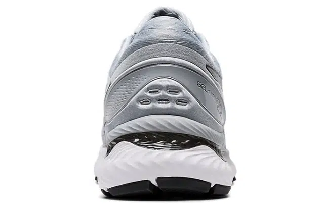 Asics GEL-Nimbus 22