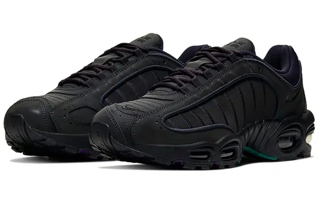 Nike Air Max Tailwind 4