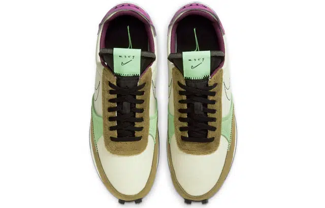 Nike Daybreak Type