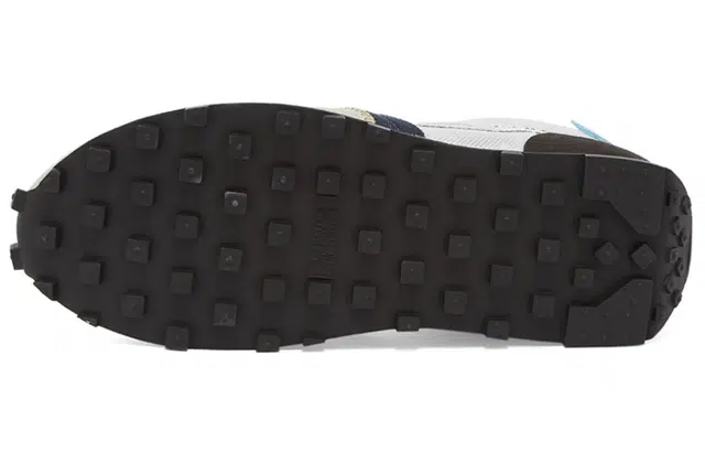 Nike Daybreak Type