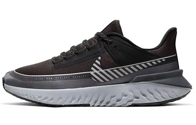 Nike Legend React 2 Shield