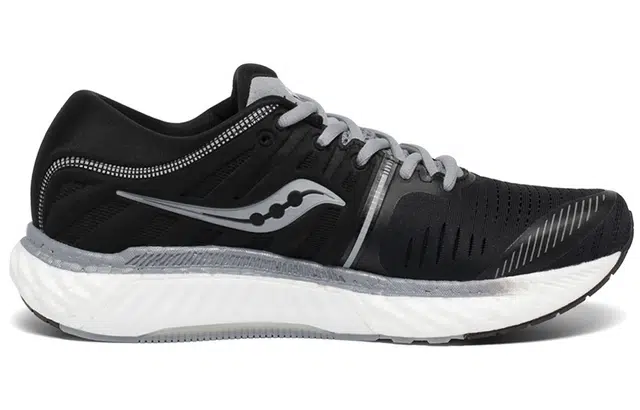 Saucony Hurricane 22