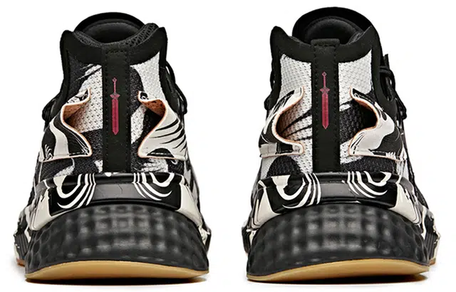 Anta Mountain Traveler Black White