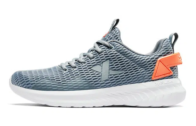 特步 氢风科技 百搭运动鞋 灰桔