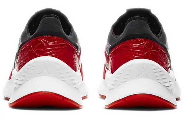 Jordan Zoom 85 runner