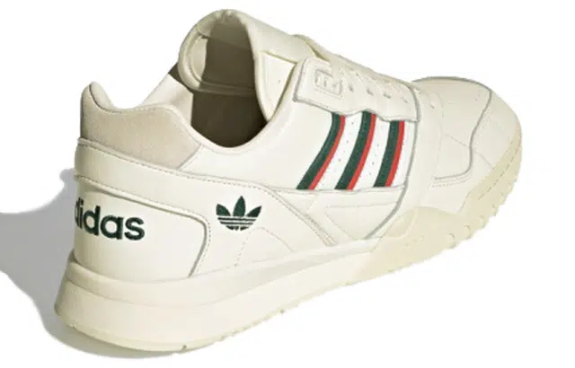 adidas originals A.R.TRAINER