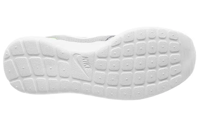Nike Roshe One SE