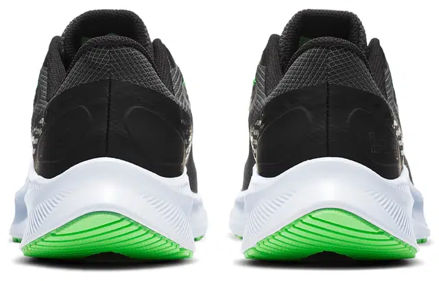 Nike Quest 3 Shield