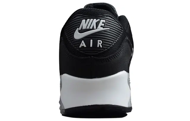 Nike Air Max 90 Essential