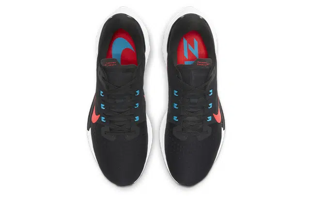 Nike Air Zoom Vomero 15