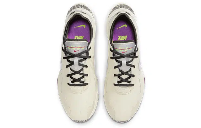 Nike Air Zoom Division WNTR