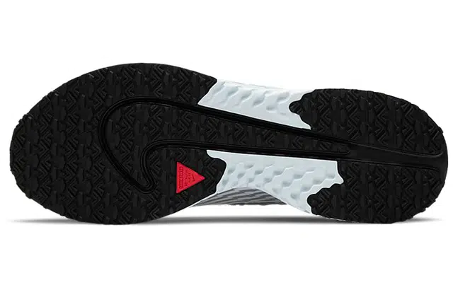 Nike Legend React 3 Shield