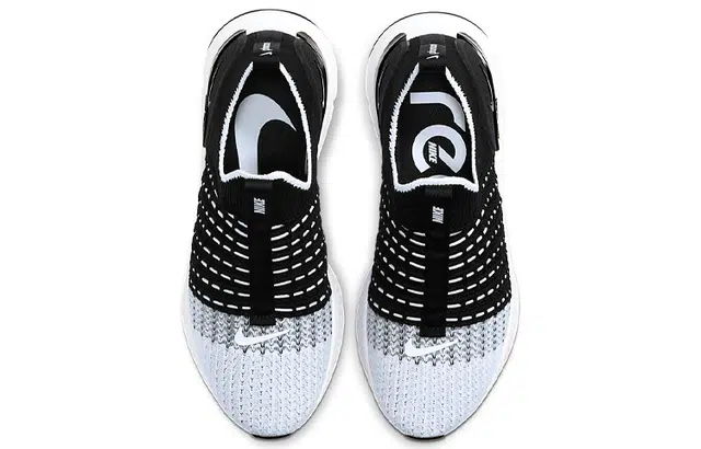 Nike React Phantom Run Flyknit 2