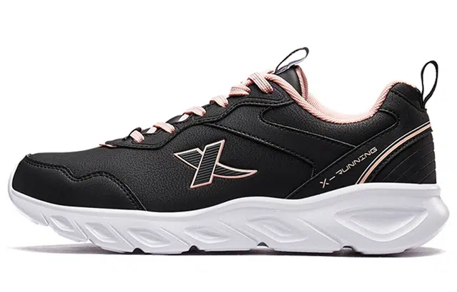 特步 时尚革面运动 低帮 跑步鞋 女款 黑粉红