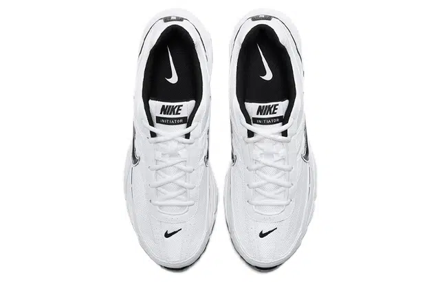 Nike Initiator