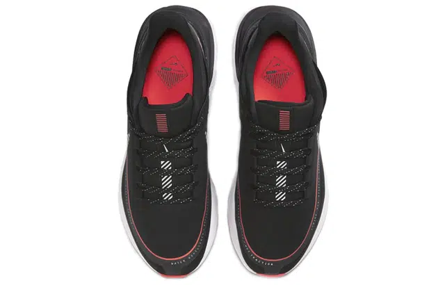 Nike Legend React 2 Shield