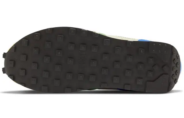 Nike Daybreak Type