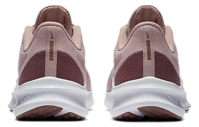 Nike Downshifter 10