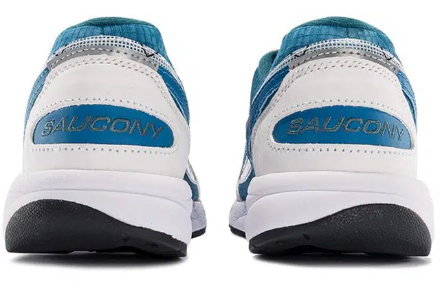 Saucony Aya