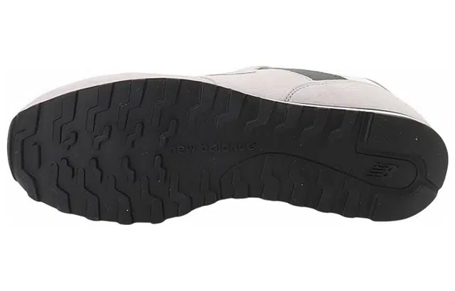 New Balance NB 393
