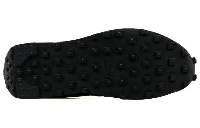 Nike Daybreak Type
