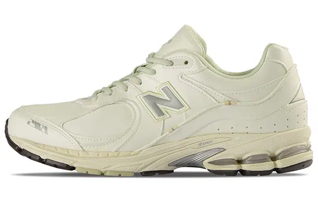 New Balance 2002R White