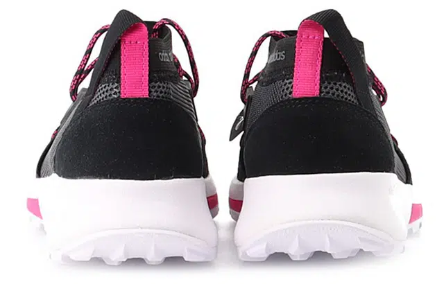 adidas neo Quesa