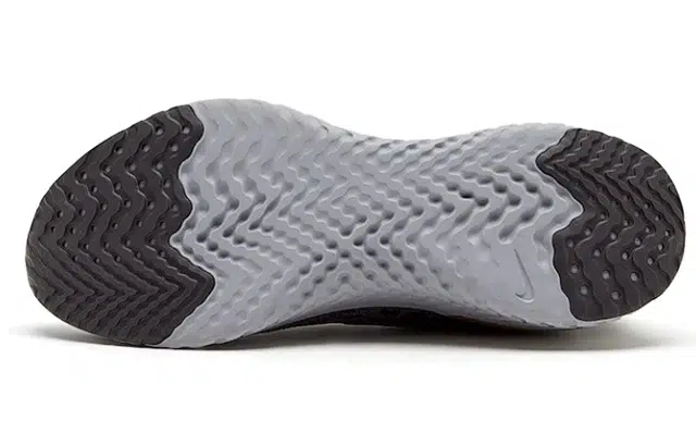 Nike Epic React Flyknit 2