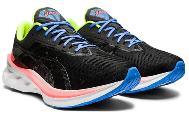 Asics Novablast