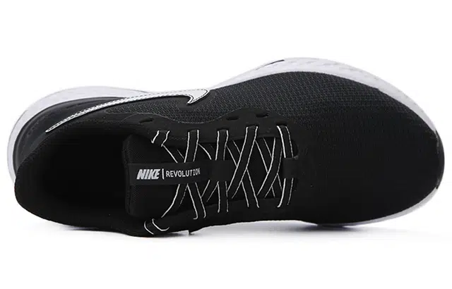 Nike REVOLUTION 5 EXT