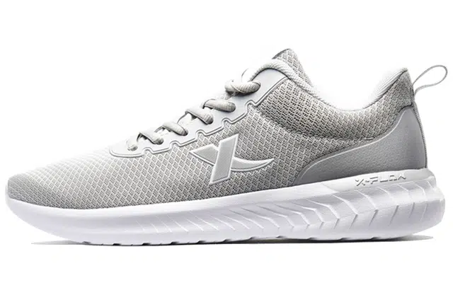 特步 氢风 低帮 跑步鞋 男款 灰色 网面