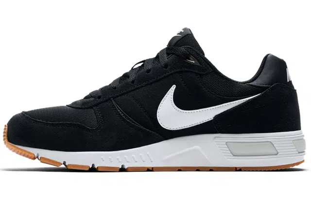 Nike Nightgazer Black White