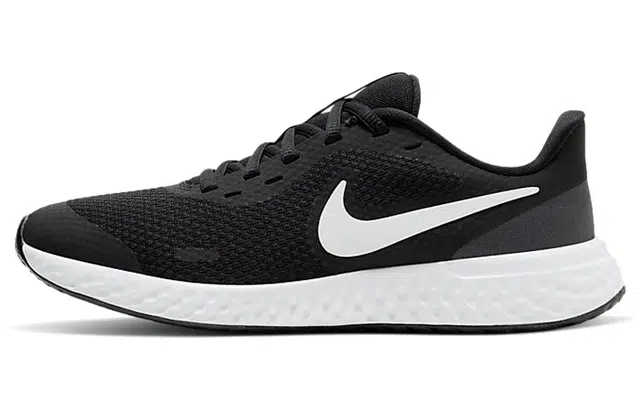 Nike REVOLUTION 5 GS