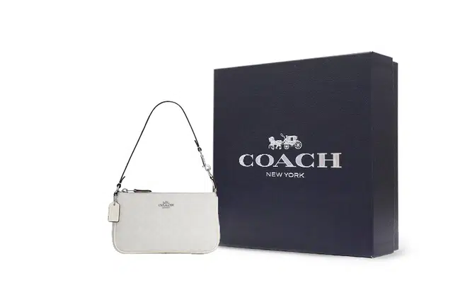 COACH Nolita 19 White