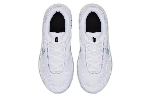 Nike Legend Essential 3