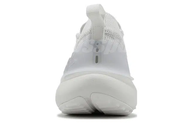 Under Armour HOVR Phantom 3