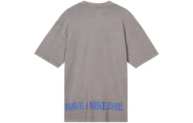 Nike SS22 T